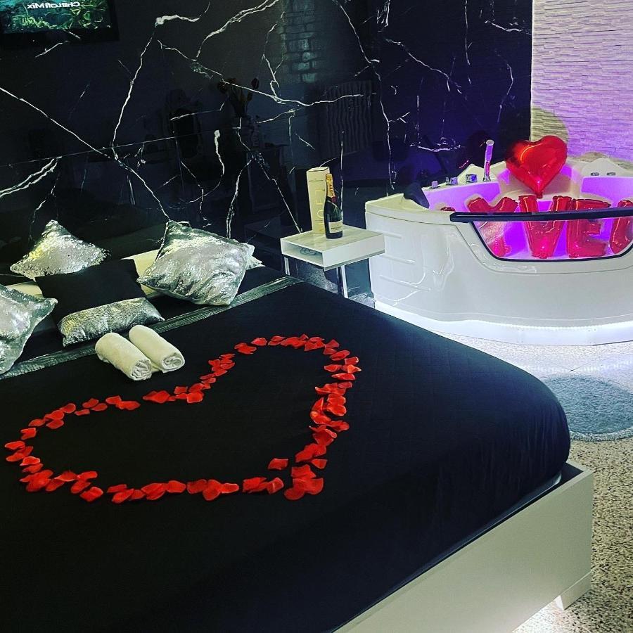 Roma Suite Idromassaggio Dış mekan fotoğraf
